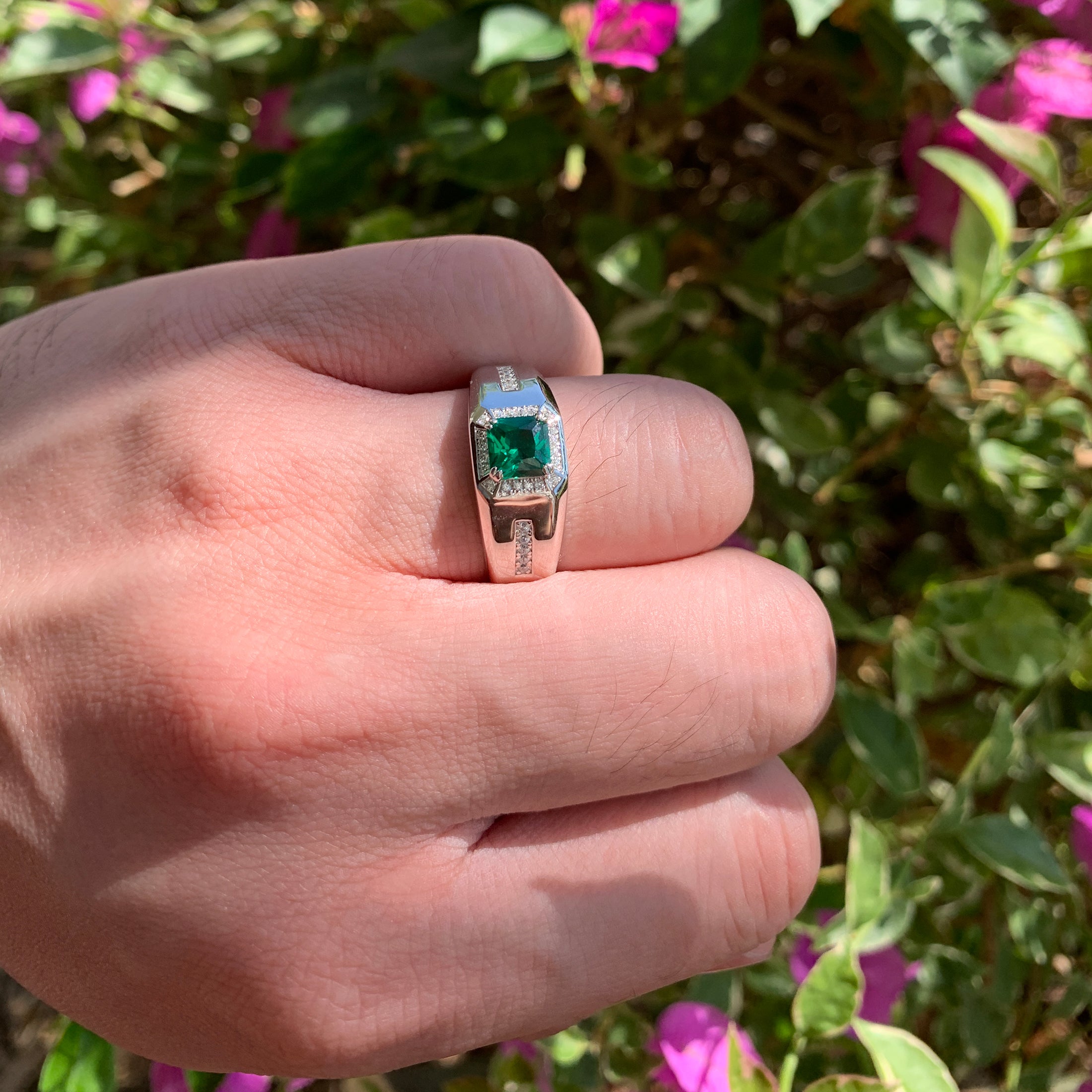 Blongme Jewelry Trendy Men Engagement Rings 925 Sterling Silver 6*6mm 1.25 CT Princess Cut Green Cubic Zirconia Wedding Band for Him Ring Size 8-12