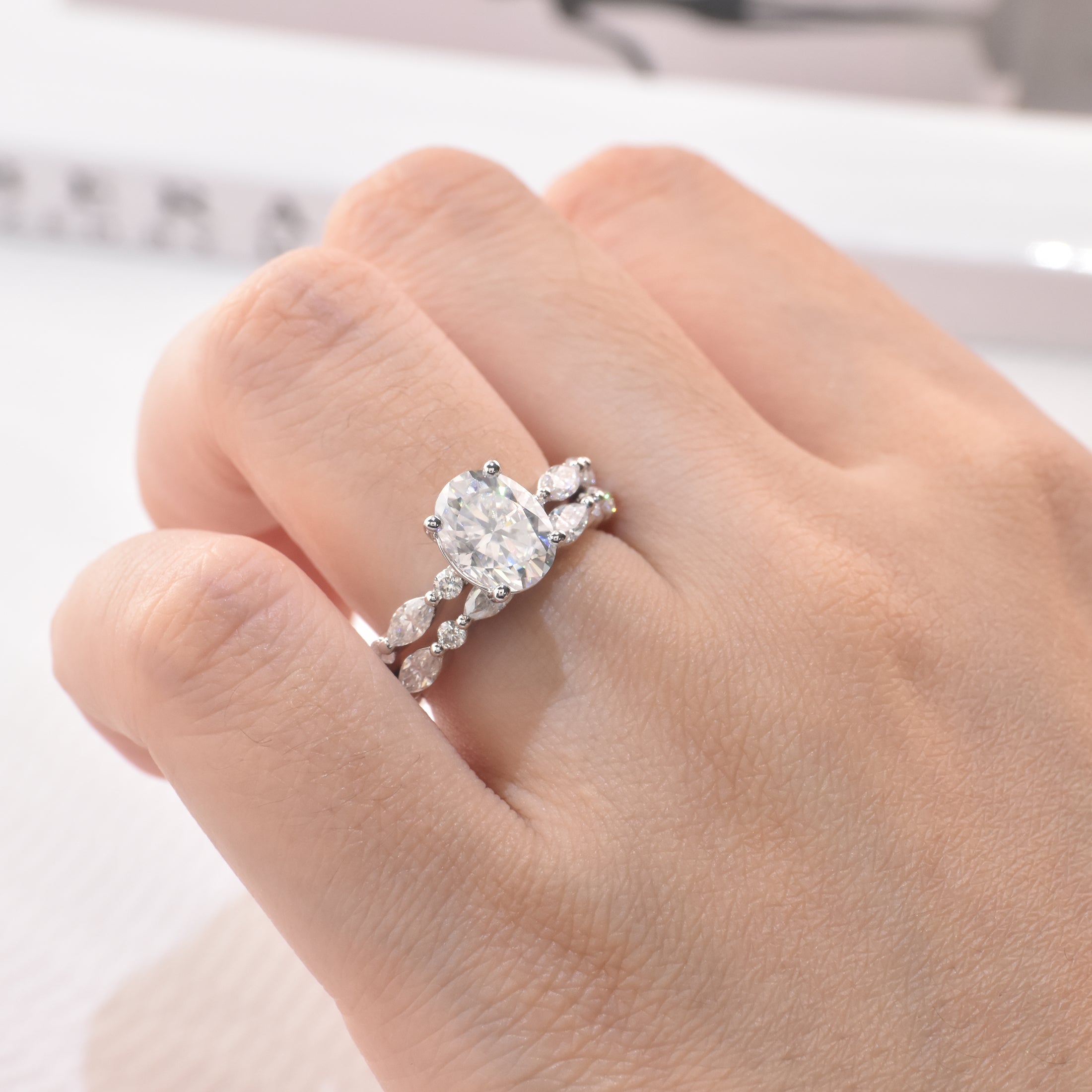 Blongme Moissanite Wedding Rings for Women Engagement Ring Bridal Set 7*9mm 2.0Ct Oval Cut Halo D Color VVS1 Size5-10