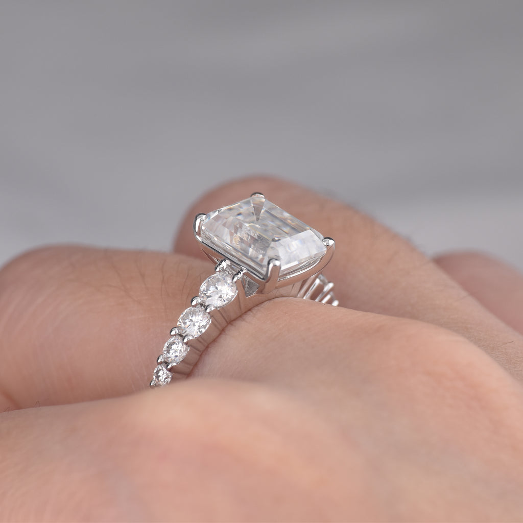 Blongme Moissanite Engagement Rings for Women 8 x 10 mm 4.0 Ct Emerald Cut D Color VVS1 Wedding Ring