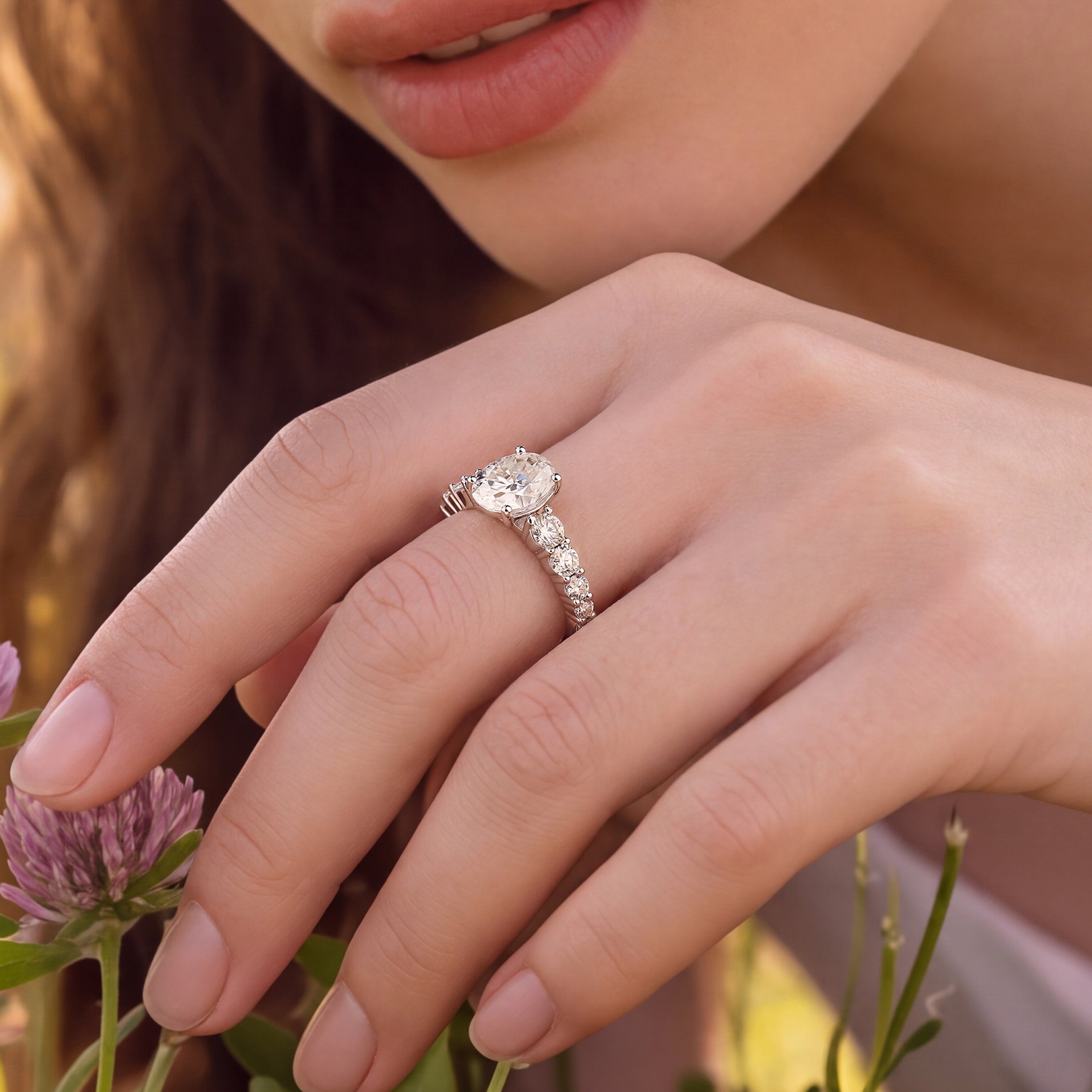 Blongme Moissanite Engagement Rings for Women 7 x 9 mm 2.0 Ct Oval Cut D Color VVS1 Wedding Ring