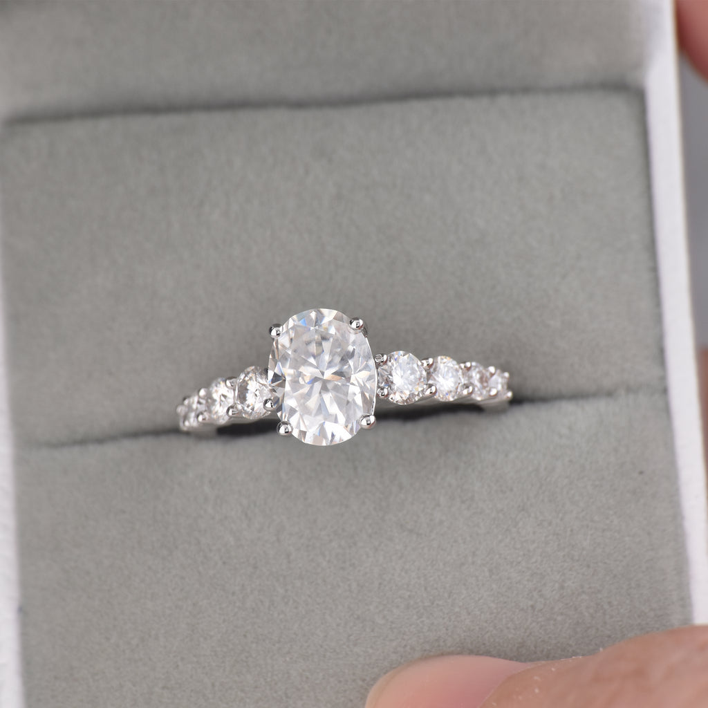 Blongme Moissanite Engagement Rings for Women 7 x 9 mm 2.0 Ct Oval Cut D Color VVS1 Wedding Ring